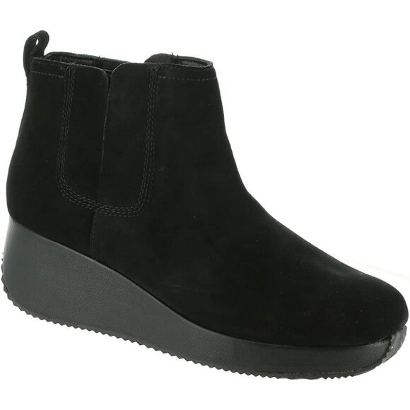 Volatile Shoes - VOLATILE Burlingham Black Suede Stacked Heel Boots Size‎ 8.5